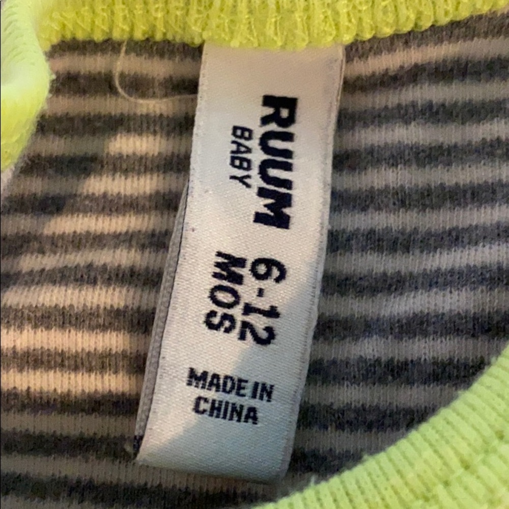 🌿 Ruum Baby Pjs - Picture 2 of 2
